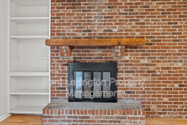 Building Photo - 1200 Tishoff Dr