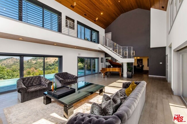 Building Photo - 11955 Pinnacle Pl