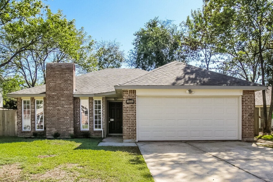 Primary Photo - 10806 Clear Fork Dr