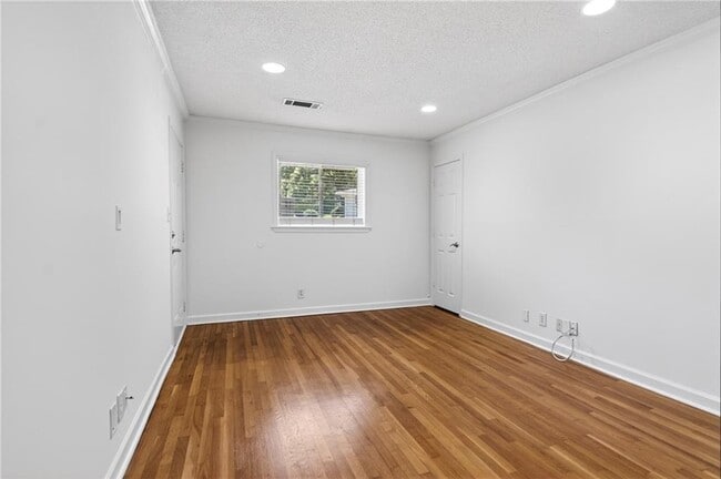 Building Photo - 255 Jefferson Pl