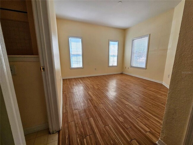 Building Photo - 3621 Conroy Rd