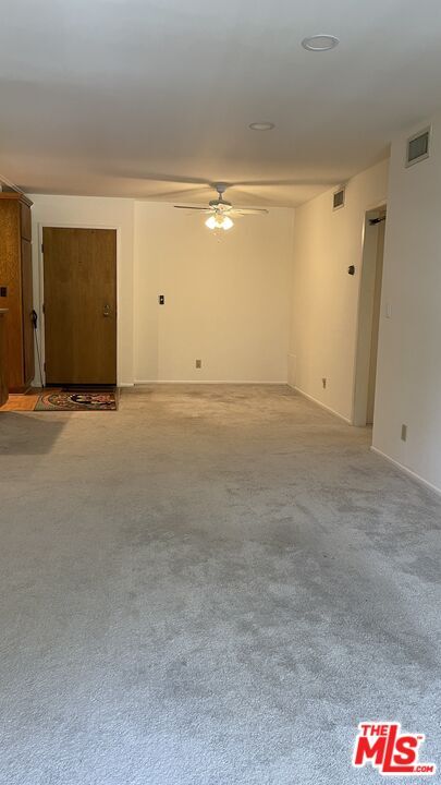 Building Photo - 4260 Vía Arbolada