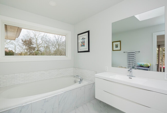 Building Photo - 146 Heady Creek Ln