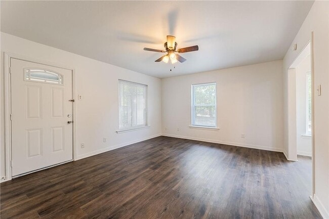 Building Photo - 1009 Field St