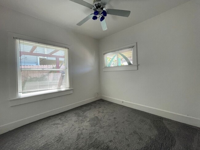 Building Photo - 2842 Copley Ave