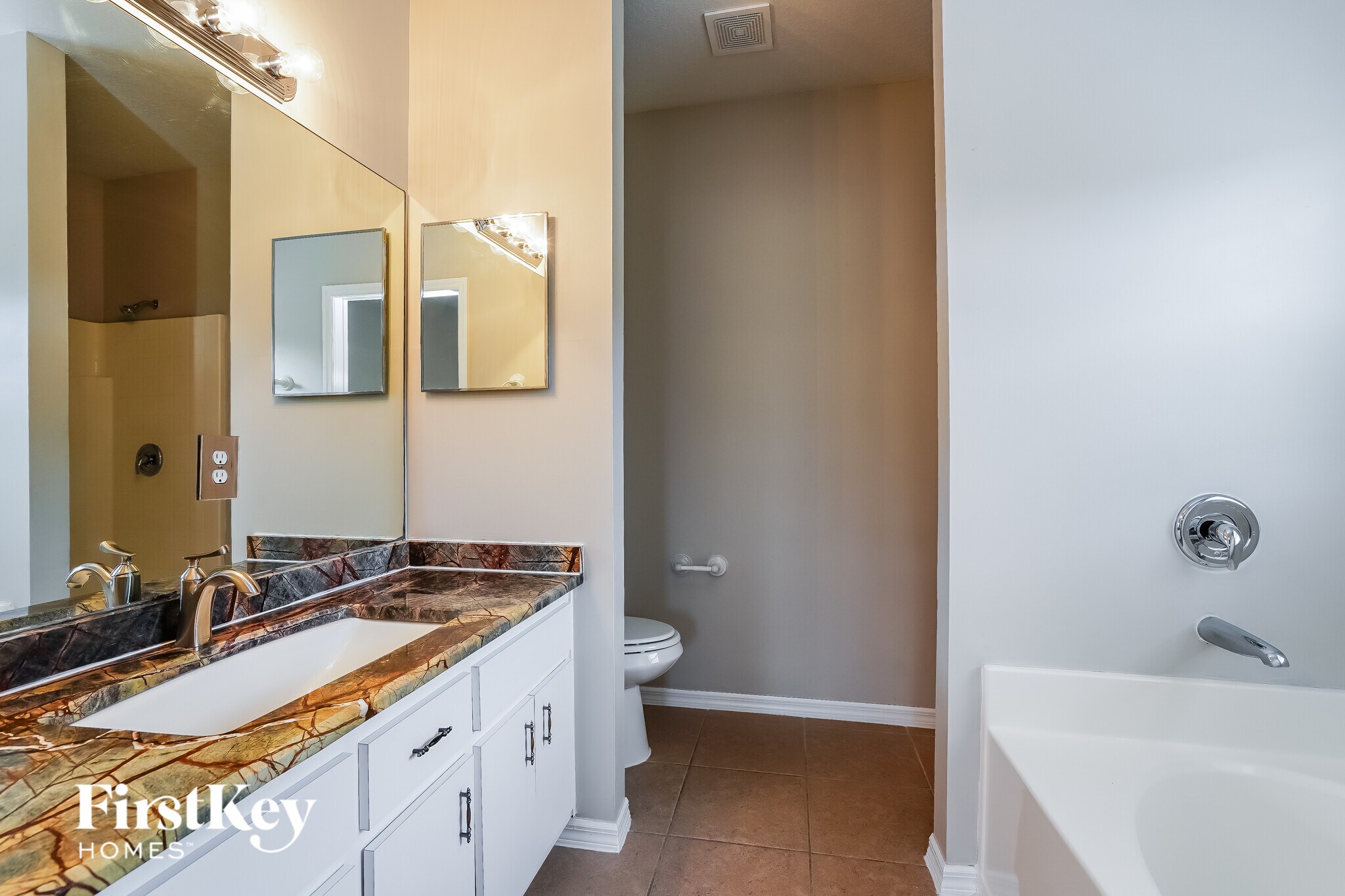 Building Photo - 806 Anza Ave