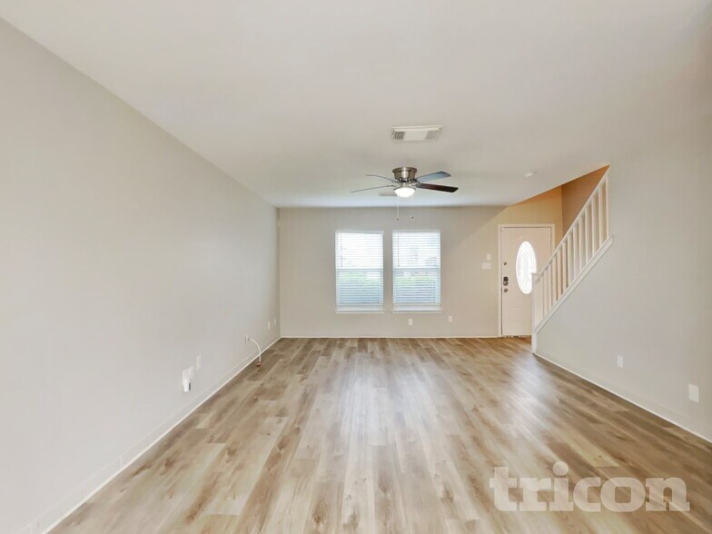 Building Photo - 9806 Burr Press Ln