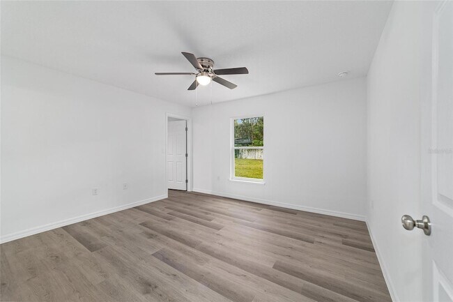 Building Photo - 874 NE 130th Terrace