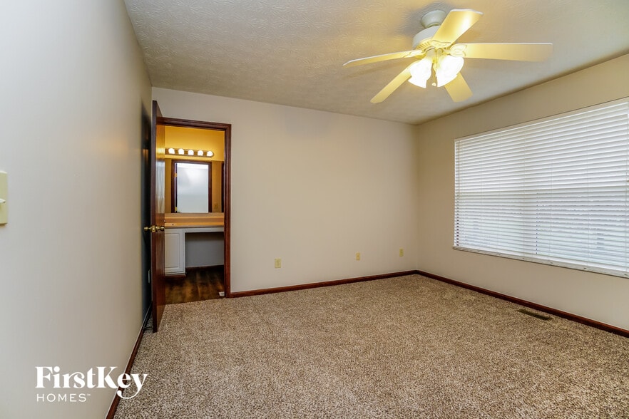 Building Photo - 455 Dover Pond Dr