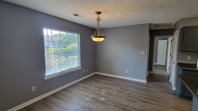 Building Photo - Garden Villa Estates