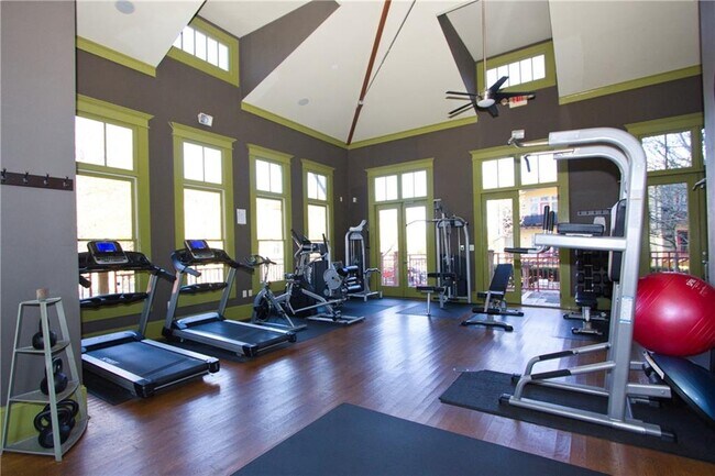 Building Photo - 1195 Milton Terrace SE