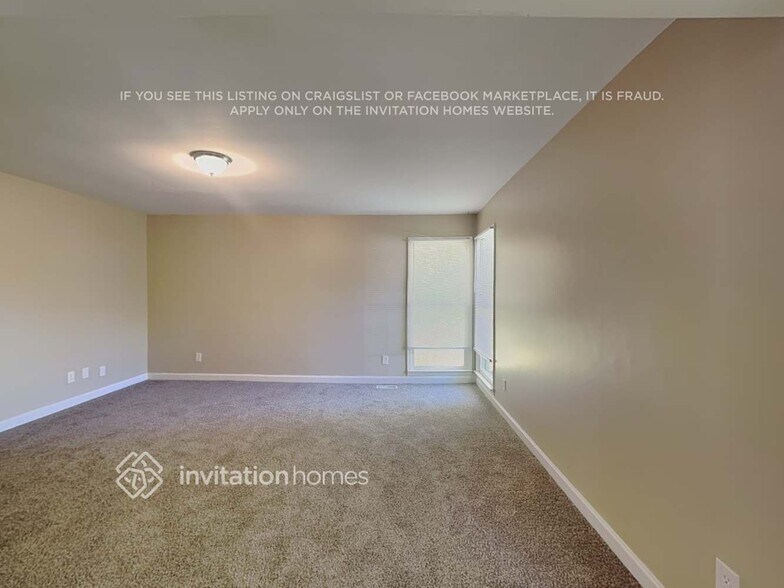 Building Photo - 11347 Mendora Dr