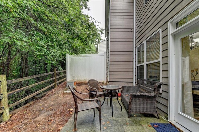 Building Photo - 2602 Pierce Brennen Ct NE