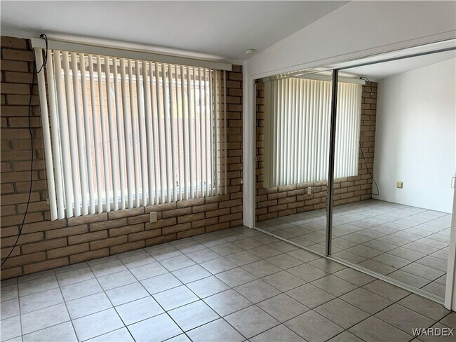 Building Photo - 7916 Center St