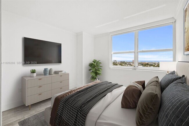 Building Photo - 650 West Ave