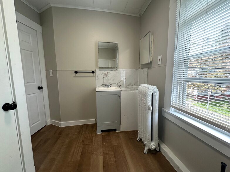 Bathroom - 49 Freeman Ave