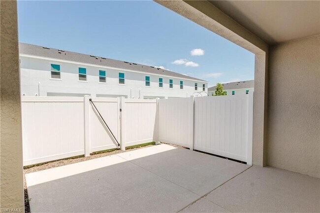 Building Photo - 14815 White Pearl Rd