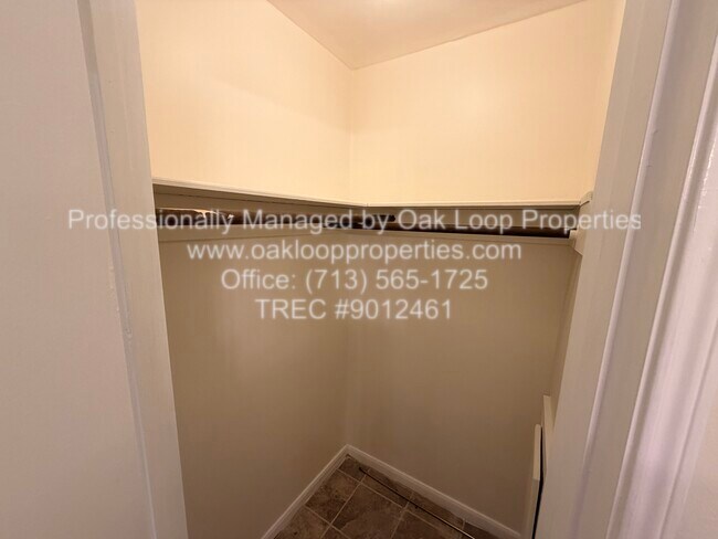 Building Photo - 1367 Gentle Bend Dr