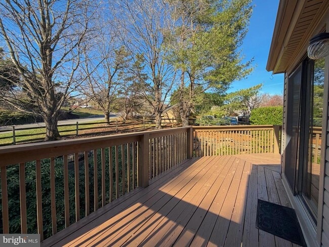 Building Photo - 814 Pritchard Pl