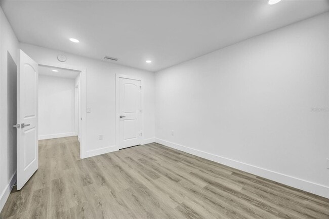 Building Photo - 11728 Raintree Dr