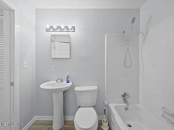 Building Photo - 1604 Husson Ave