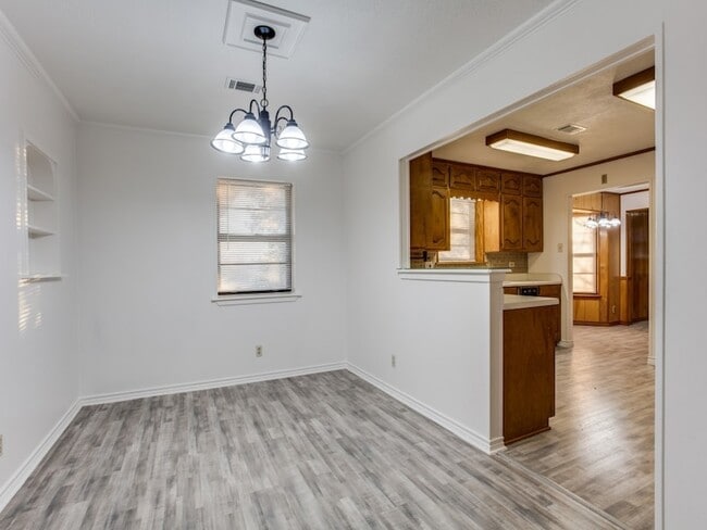 Building Photo - 4774 N Bonnie Brae St