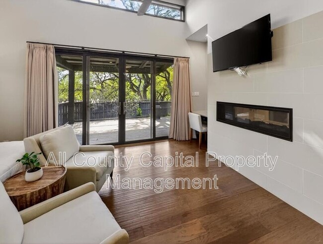 Building Photo - 2113 Barbaro Way