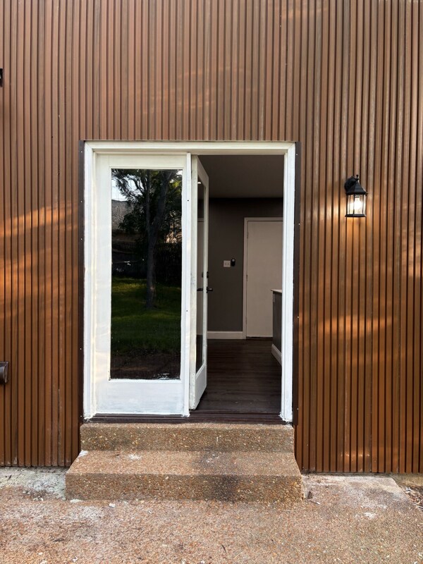 Building Photo - 413 Talbert Ct