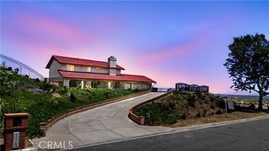 Building Photo - 10703 Valley Dr