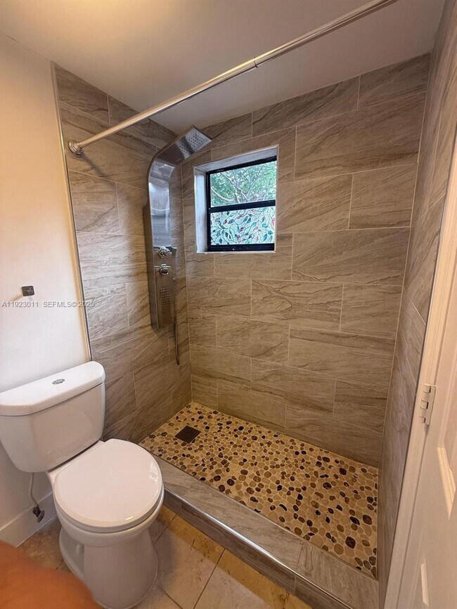 Building Photo - 3281 NW 14th Terrace