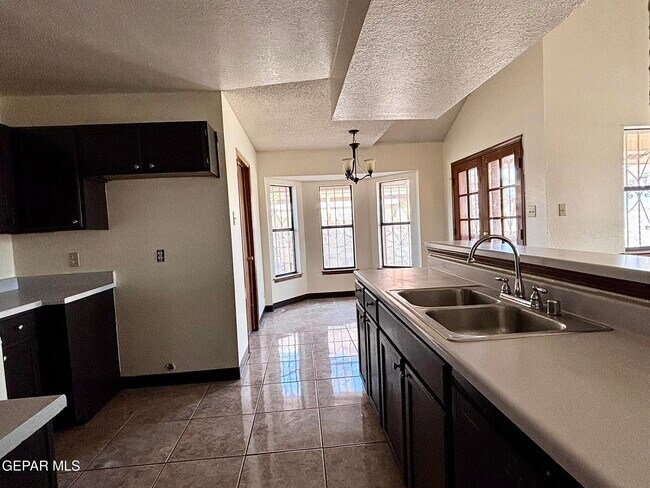 Building Photo - 1442 Sierra De Oro Dr