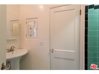 Building Photo - 8434 Blackburn Ave