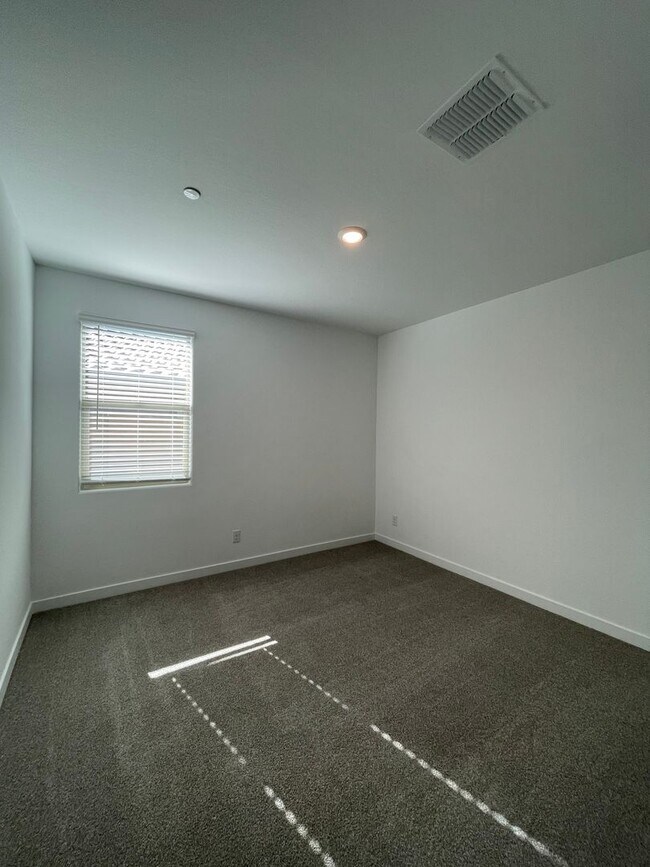 Building Photo - 12552 W Cassia Trail