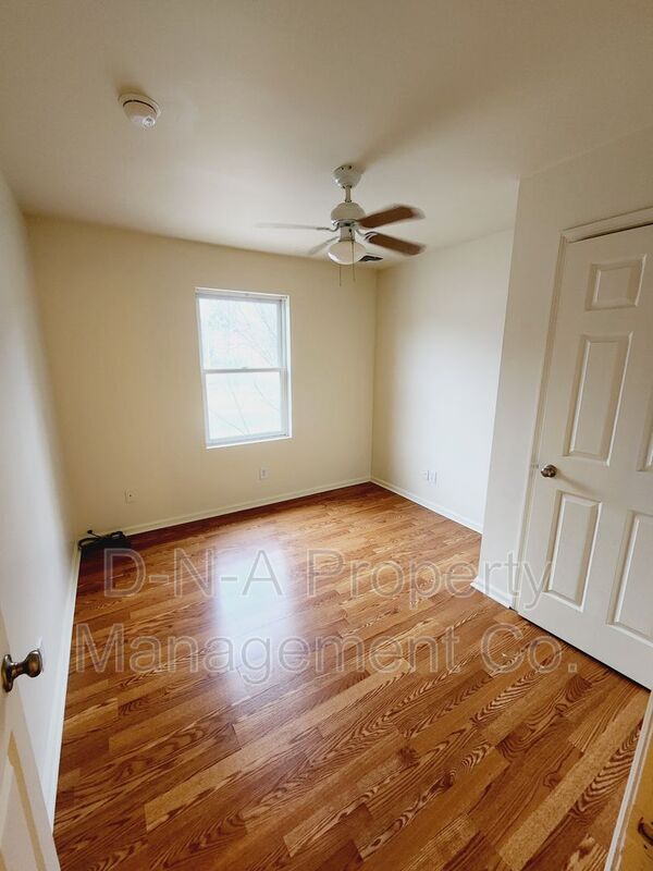 Building Photo - 10 N Fourth Street