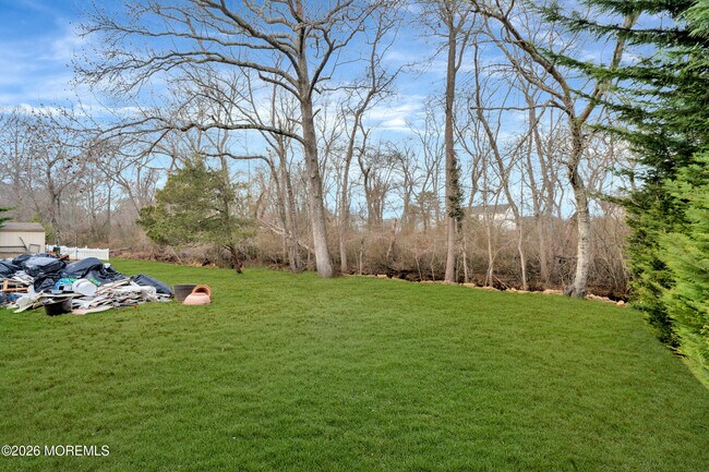 Building Photo - 429 Lake Ave