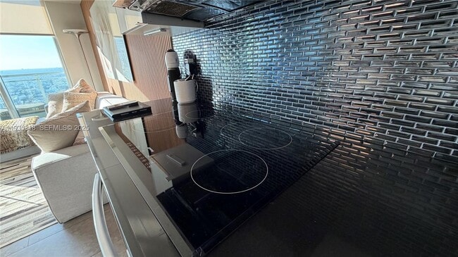 Building Photo - 92 SW 3rd St