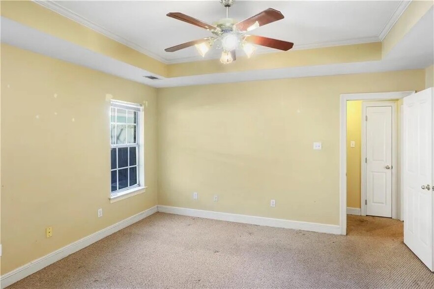 Building Photo - 122 Woodcrest Dr