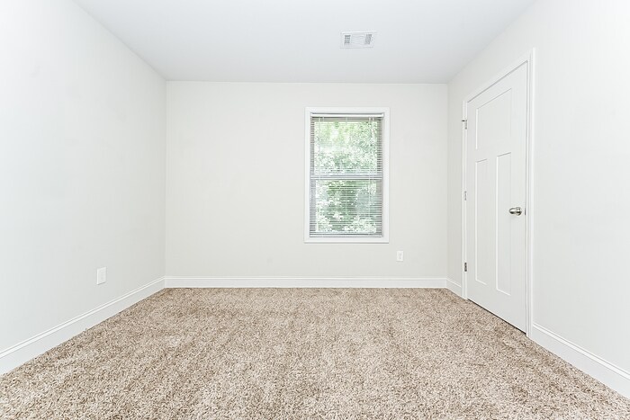 Building Photo - 1020 Allegiance Dr