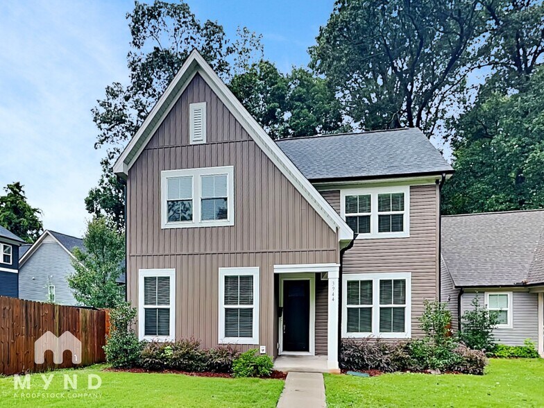 Primary Photo - 3944 Cushman St