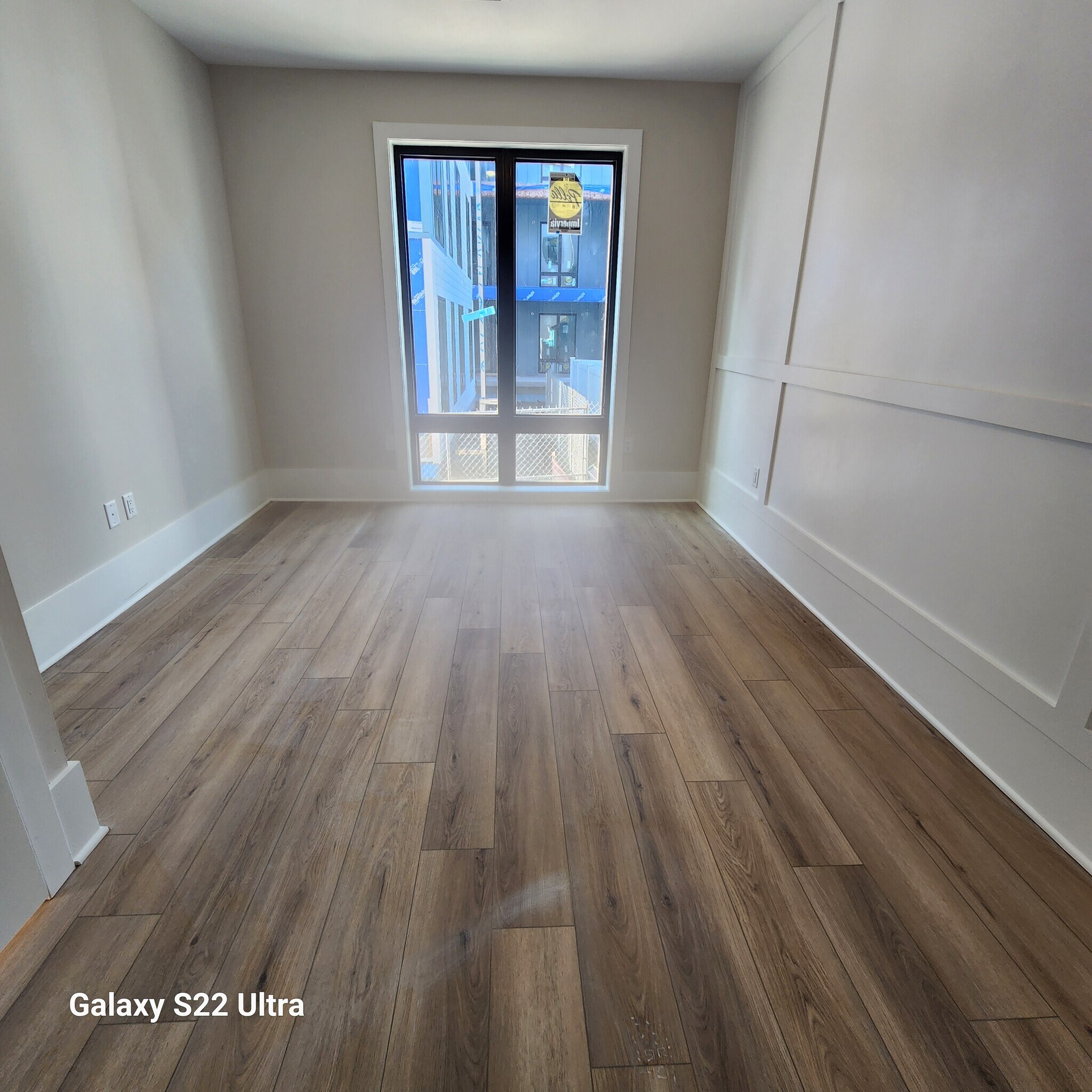 Building Photo - 215 2nd Ave