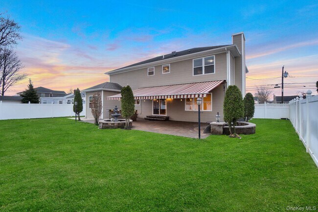 Building Photo - 134-110 10th St