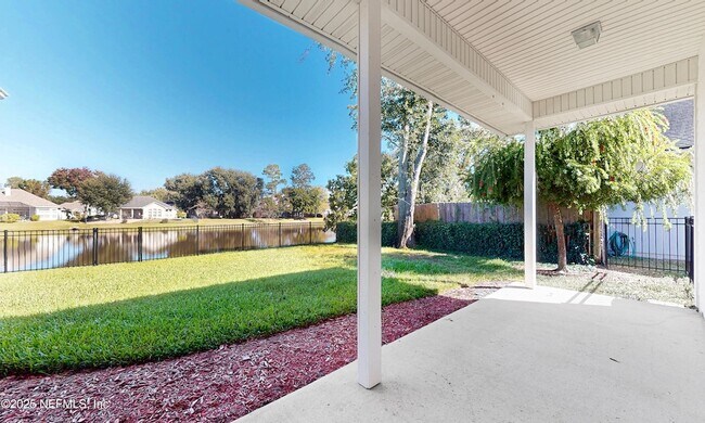 Building Photo - 1995 Bluebonnet Way