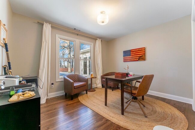 Building Photo - 1700 N Linden Ave