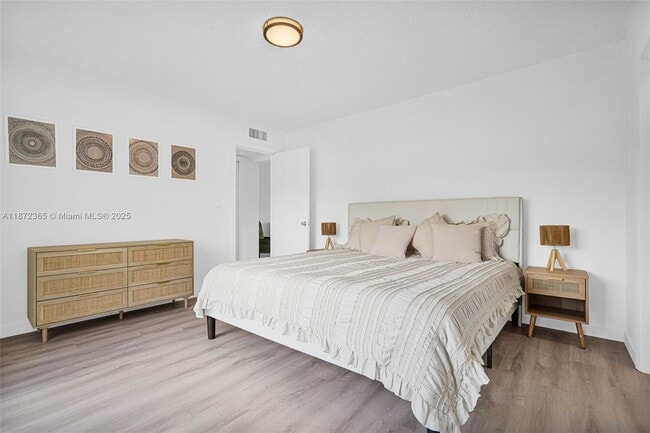 Building Photo - 13210 Memorial Hwy