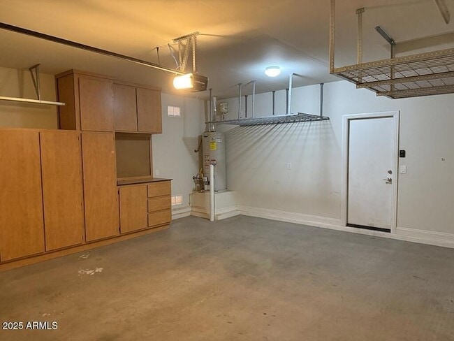 Building Photo - 17550 W Buckhorn Trl