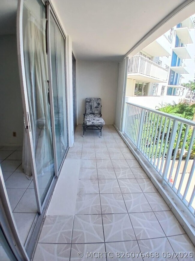 Building Photo - 1801 S Flagler Dr