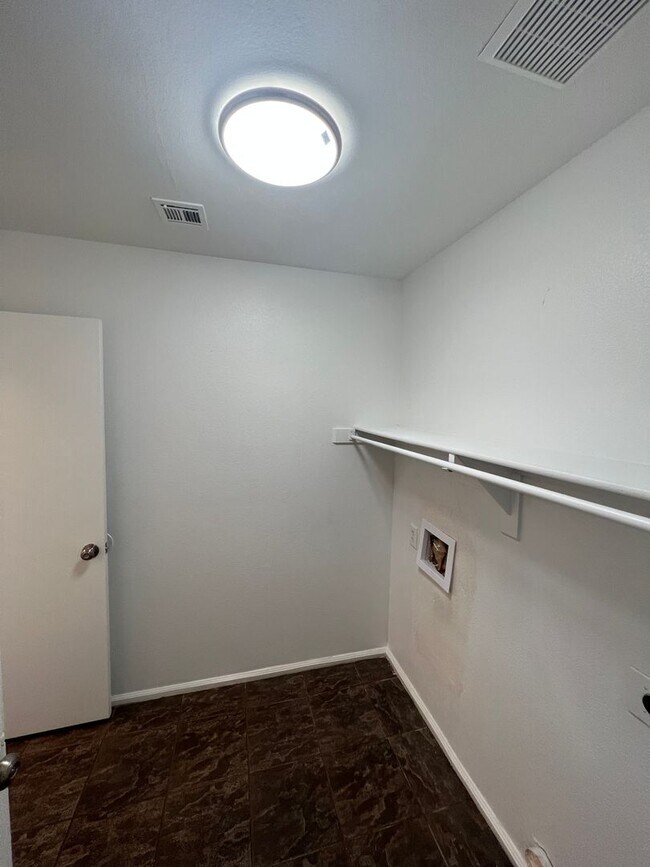 Building Photo - 20401 N 37th Ave