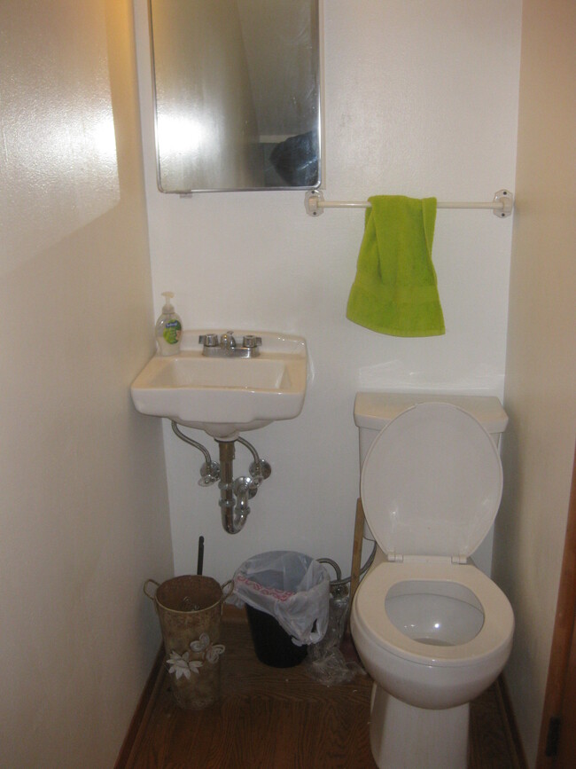 1/2 bath on the first floor - full bath in the basement - 2415 Cottage Grove Ave