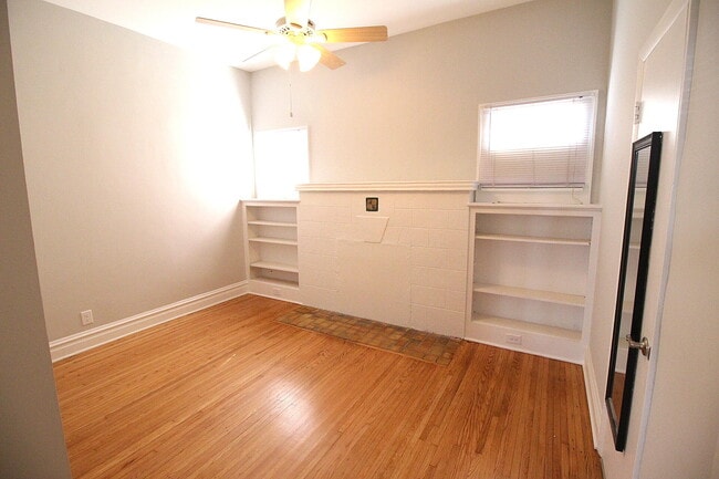 Building Photo - 301 S Palmway