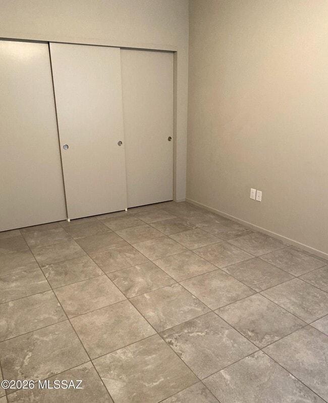 Building Photo - 3026 N Dasylirion Dr